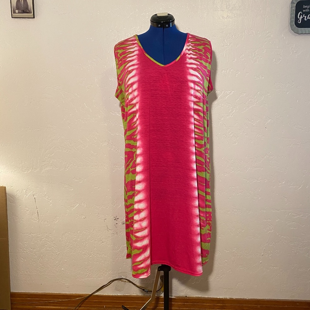 NWOT- Shoreline V-neck dress, size 2X.